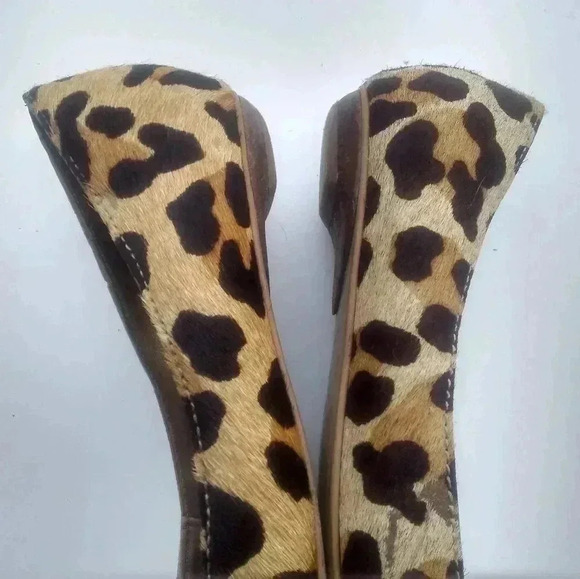 CARLOS SANTANA Leopard Print Flats - Picture 14 of 15